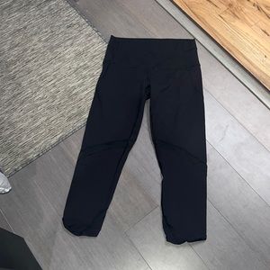 Ike new lululemon crop